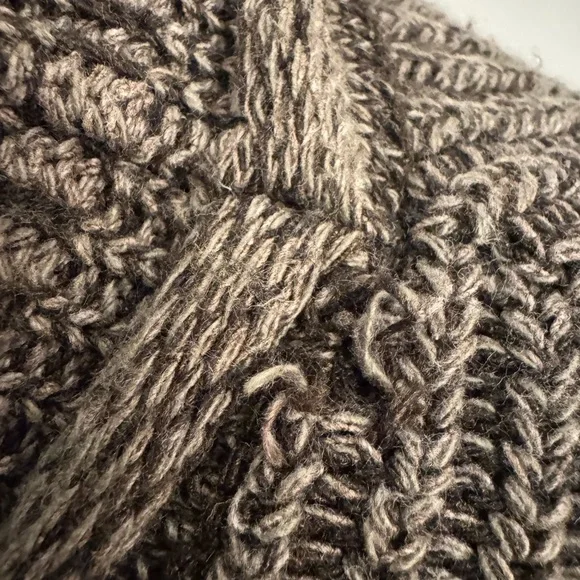 BDG Urban Outfitters Boxy Cropped Fisherman Knit Sweater - Picture 8 of 8